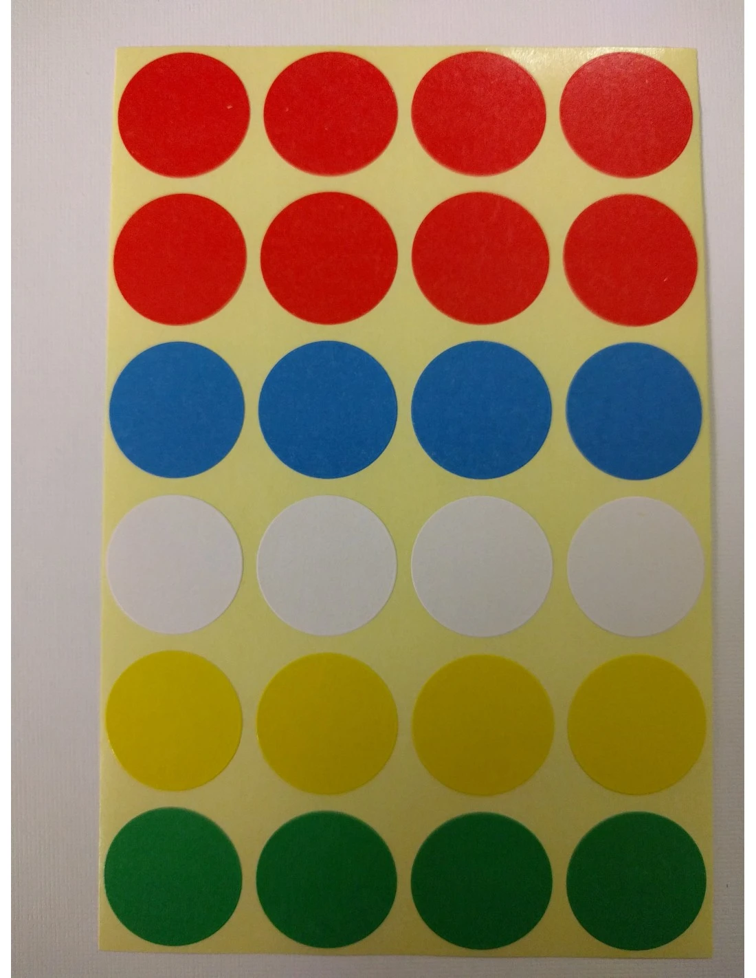 Stickervel Stippen 18mm 3 Stickervel Stippen 18mm